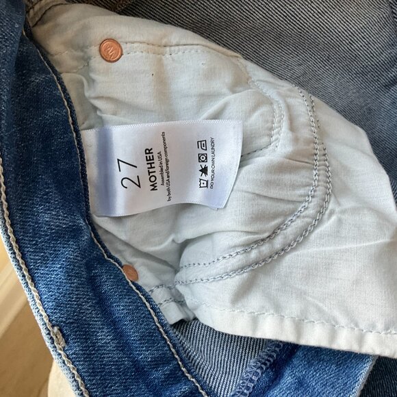 Mother The Weekender Flare Jeans - Picture 5 of 7